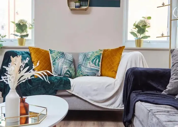 Beautiful 1 Bedroom Flat In - Sleeps 4 *